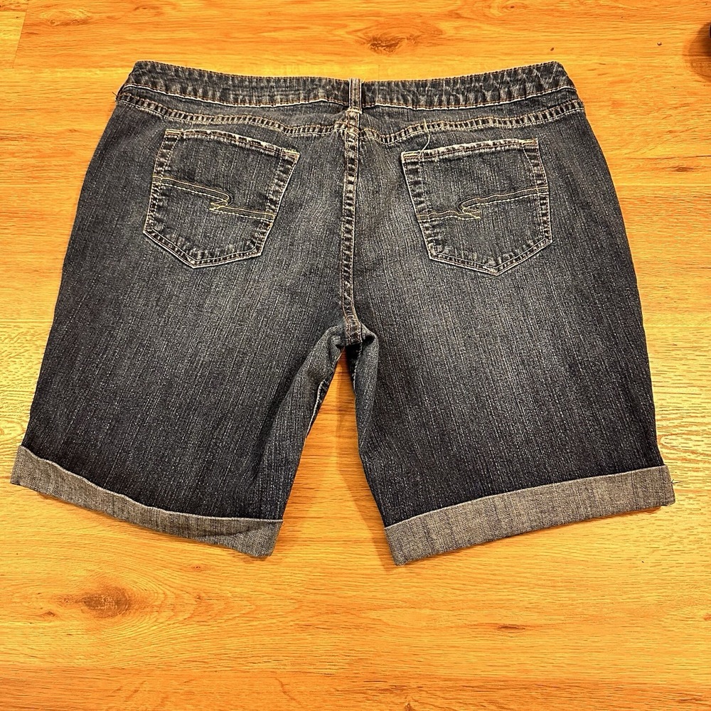 Arizona Jean Co Ladies Midrise Juniors Blue Denim Shorts 19 Plus Size Cuffed - Picture 2 of 4